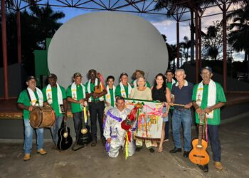 Folia de Reis emociona público e resgata tradições no Natal Encantado em Cassilândia