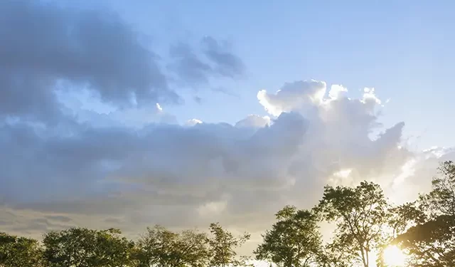 Último sábado do ano será de calor de 38°C e chance de tempestade em MS
