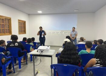 Cinema, pipoca e emoção: Figueirão reúne crianças para debater saúde mental com o filme “Divertidamente”