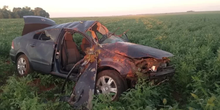 Casal de Paraíso das Águas sofre acidente grave na MS-316; veículo capotou várias vezes