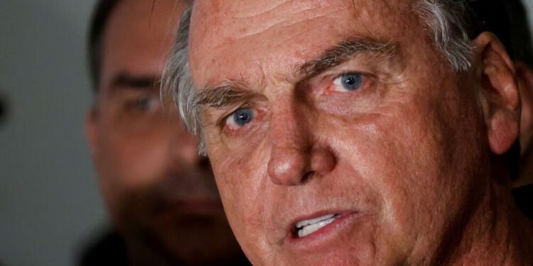 Ex-presidente Bolsonaro é transferido para a ‘Papudinha’: Confira detalhes da cela de 64m² e nova rotina