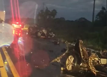 Colisão fatal na BR-060: Motorista morre em acidente que partiu carro ao meio em Camapuã