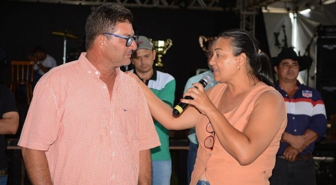 Tradição e Apoio: Câmara de Figueirão reforça parceria com o Laço Comprido na abertura do CNL 2026