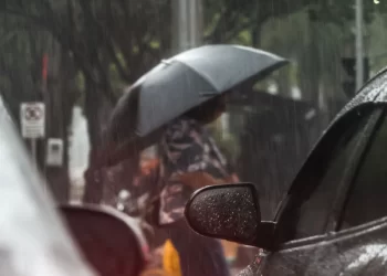 Mesmo com chuva e frente fria chegando, termômetros podem registrar 38°C em MS neste sábado