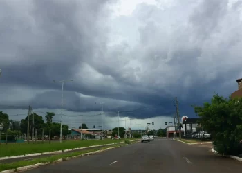 Primeiro “sextou” de 2026 exige atenção: Paranaíba e região têm alerta para chuvas intensas e calor de 33ºC