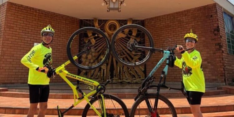 Fé sobre duas rodas: Vereador de Rio Verde encara 1.380 km de bicicleta até Aparecida (SP)