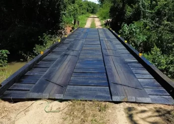 Infraestrutura Rural: Prefeitura de Figueirão entrega ponte reformada no Córrego Jauruzinho e facilita acesso à BR-359