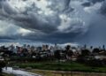 O sol volta? Chuva perde força nesta quinta, mas Norte e Leste de MS continuam em alerta