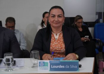 Câmara de Coxim rejeita pedido de cassação e mantém mandato da vereadora Lourdes