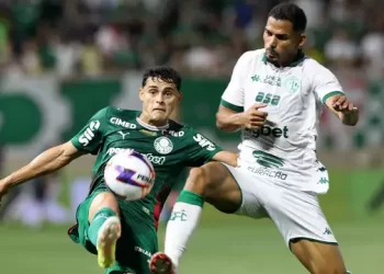 Palmeiras fica no empate e Corinthians garante vaga nas quartas