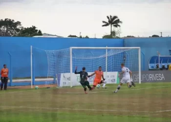 Cai a invencibilidade: Costa Rica perde para o Pantanal por 2 a 1 sob chuva no Jacques da Luz