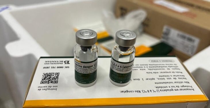 Costa Rica recebe 86 doses da vacina contra a Dengue para profissionais da linha de frente
