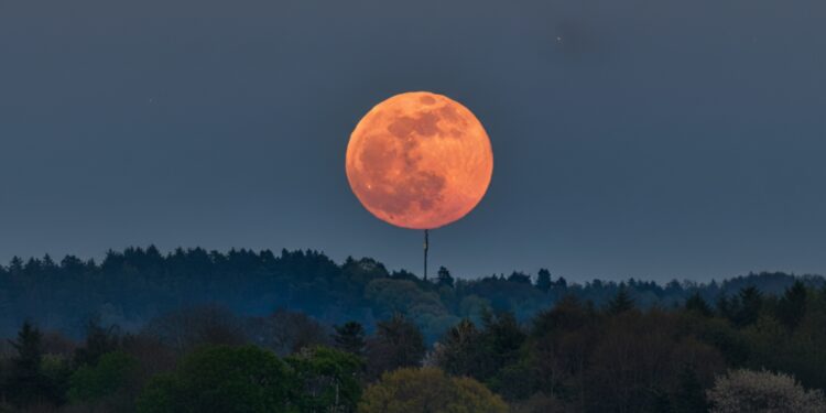 Eclipse Lunar Total e “Lua de Sangue da Minhoca” em 03 de Março