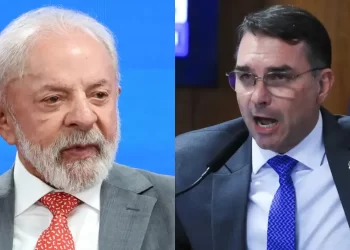 Cenário Aberto em 2026: Flávio Bolsonaro cresce e empata tecnicamente com Lula em nova pesquisa