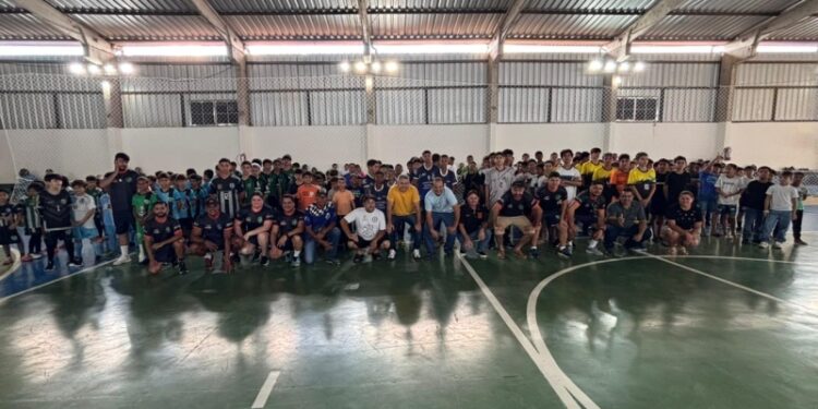 Costa Rica brilha na abertura da 1ª Copa das Cidades de Futsal em Alcinópolis