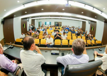 Alcinópolis na Era Digital: Gestão Municipal participa de treinamento da Meta para Comunicação Pública