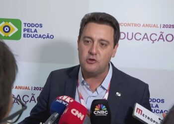 Ratinho Júnior desiste da Presidência e anuncia aposentadoria da vida pública ao fim do mandato