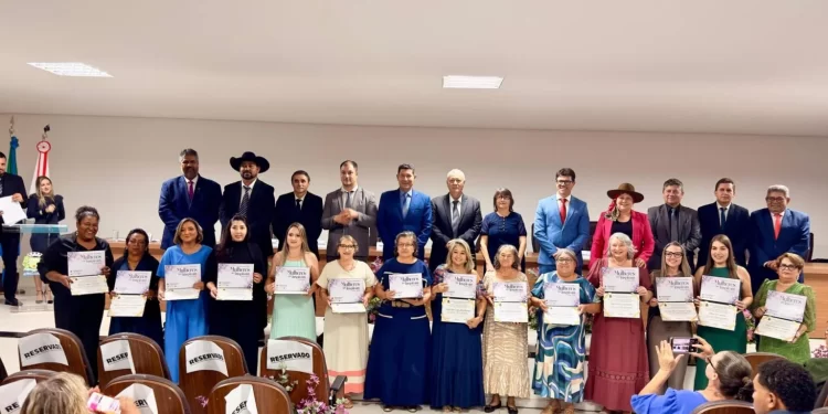 Mulheres que Inspiram: Câmara de Costa Rica homenageia 14 trajetórias de destaque