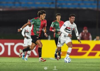 São Paulo supera mau tempo e vence Boston River na estreia da Sul-Americana