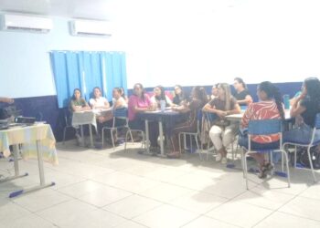 Educação de Camapuã: Professores recebem formação para implantar novos sistemas didáticos