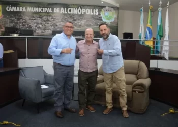 Desenvolvimento em Pauta: Vice-governador Barbosinha celebra os 34 anos de Alcinópolis