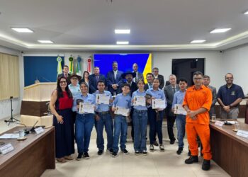 Futuro da Política: Cerimônia de posse oficializa Vereadores Aprendizes em Costa Rica