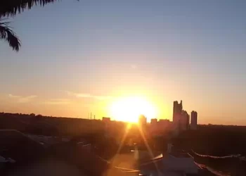Calor intenso predomina e frente fria pode trazer tempestades no fim de semana