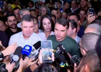 Pesquisa Veritá: Flávio Bolsonaro e Lula aparecem em empate técnico na liderança pela Presidência
