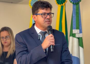 Cleverson Alves dos Santos: o prefeito que conquistou confiança e pode alçar novos voos na política estadual.
