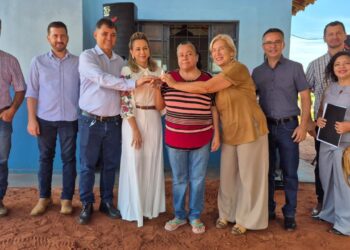 Dignidade e Emoção: Prefeitura e Governo do Estado entregam casas populares na Vila Industrial