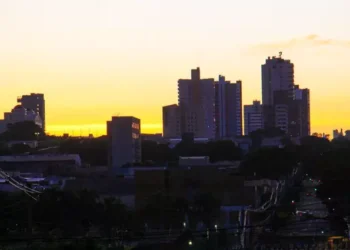 Sábado terá sol, temperaturas de até 35°C e possibilidade de tempestades em MS