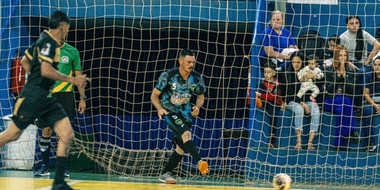 Ginásio Lotado: Campeonato Municipal de Futsal 2026 estreia sob forte apoio da torcida em Chapadão do Sul
