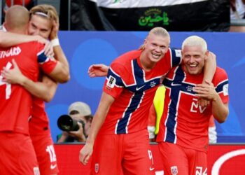 Com show de Haaland, Noruega goleia o Iraque na estreia da Copa