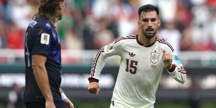 Campeão mundial, Uruguai perde para Espanha e é eliminado da Copa do Mundo