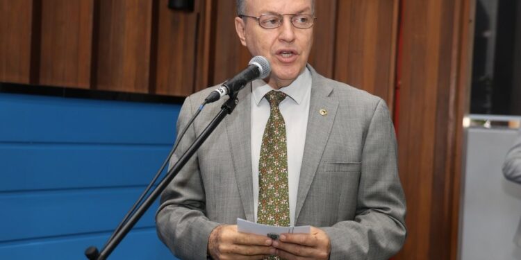 Deputado Junior Mochi homenageia pastores e líderes religiosos pelo Dia do Pastor