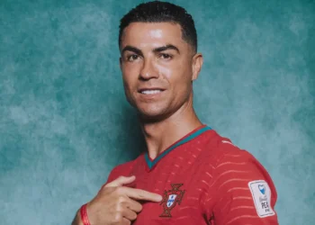 Goleadas na abertura e superquarta: Favoritos confirmam força e hoje tem recorde de CR7 e estreia de Kane