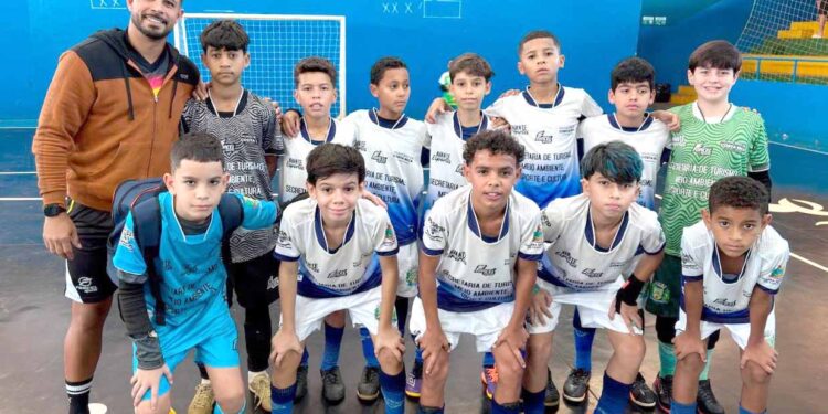 Forjando Campeões Futsal representa Costa Rica na Taça Gustavo César e conquista título da categoria Sub-12 em Chapadão do Céu