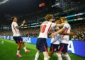 Inglaterra segura pressão, bate o México no Azteca e vai às quartas da Copa