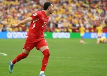 Suíça bate Colômbia nos pênaltis e volta às quartas da Copa após 72 anos