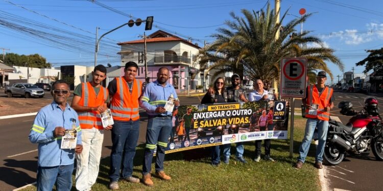 Costa Rica promove ações educativas no trânsito em comemoração ao Dia do Motorista e do Motociclista