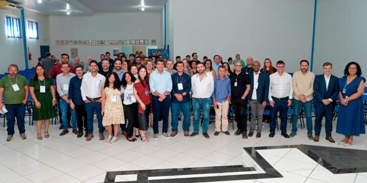 Alcinópolis participa do 1º Fórum Prospera Norte em Coxim para debater atração de investimentos e desenvolvimento regional