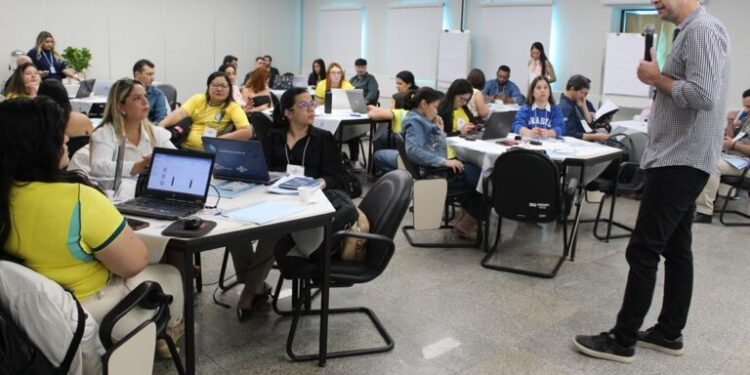 Desenvolvimento Econômico: Costa Rica qualifica equipe no Sebrae/MS para captar recursos e desburocratiar pequenos negócios