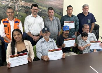 Costa Rica fortalece prevenção às queimadas e certifica novos brigadistas voluntários para atuação em incêndios florestais