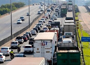 Caminhoneiros em alerta de paralisação nesta segunda para forçar votação da MP do Frete