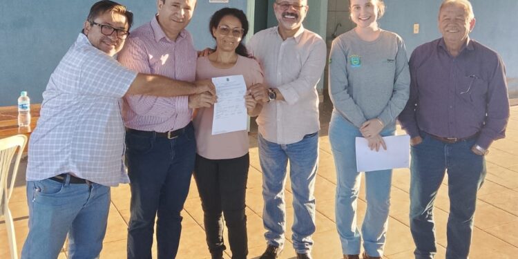 Segurança no Campo: Prefeitura entrega novos títulos no Assentamento Mateira e beneficia 105 famílias com apoio à produção e combate a pragas