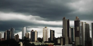 Prepare o guarda-chuva: sábado será de tempestade em MS
