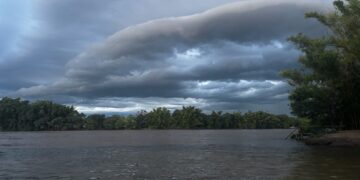 INMET emite alerta de tempestade para Coxim com risco de granizo e ventos de até 60 km/h nesta quarta-feira