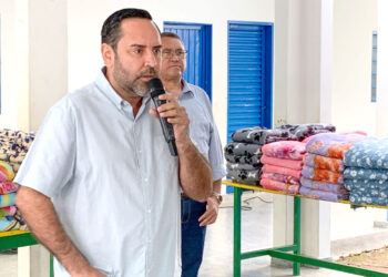 Prefeitura de Alcinópolis entrega cobertores a famílias em situação de vulnerabilidade