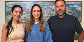 Prefeito de Alcinópolis recebe gerência do Sicoob Primavera para reforçar parcerias e alinhar inauguração de nova agência