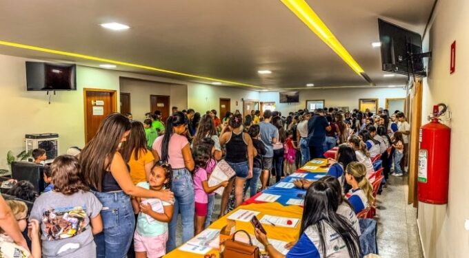 4ª Ação Kids mobiliza 530 crianças com atendimentos de saúde, vacinação e atividades de lazer em Alcinópolis
